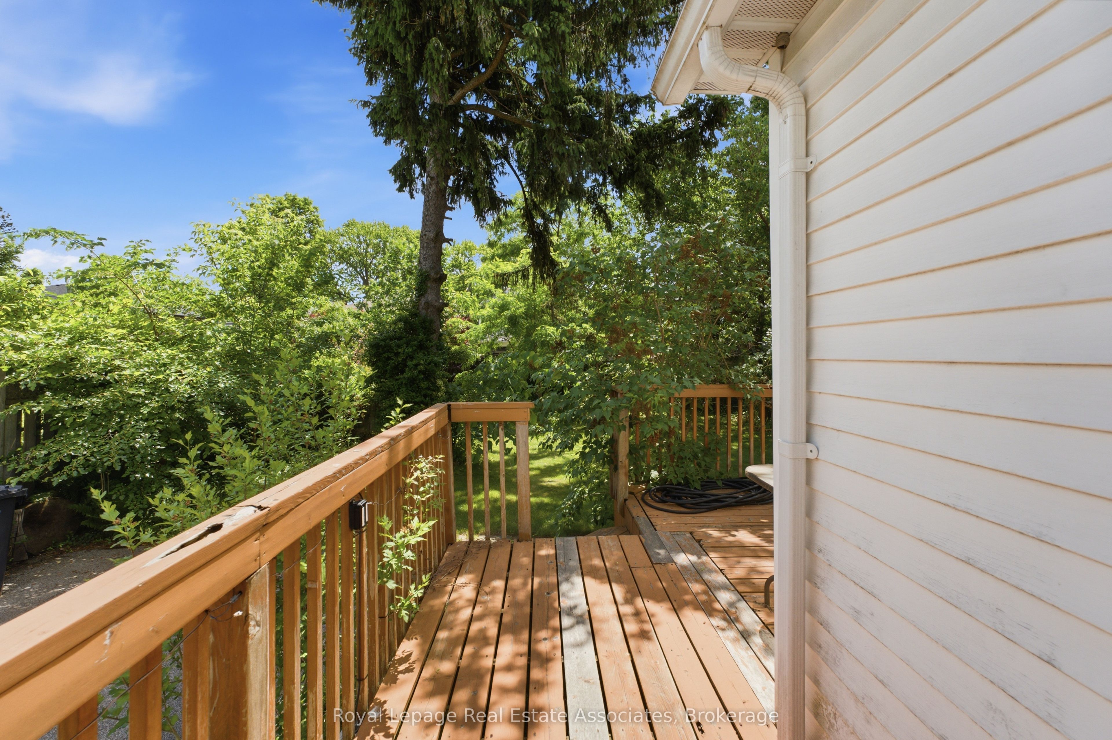 64 Eaglewood Boulevard Property Photo 20