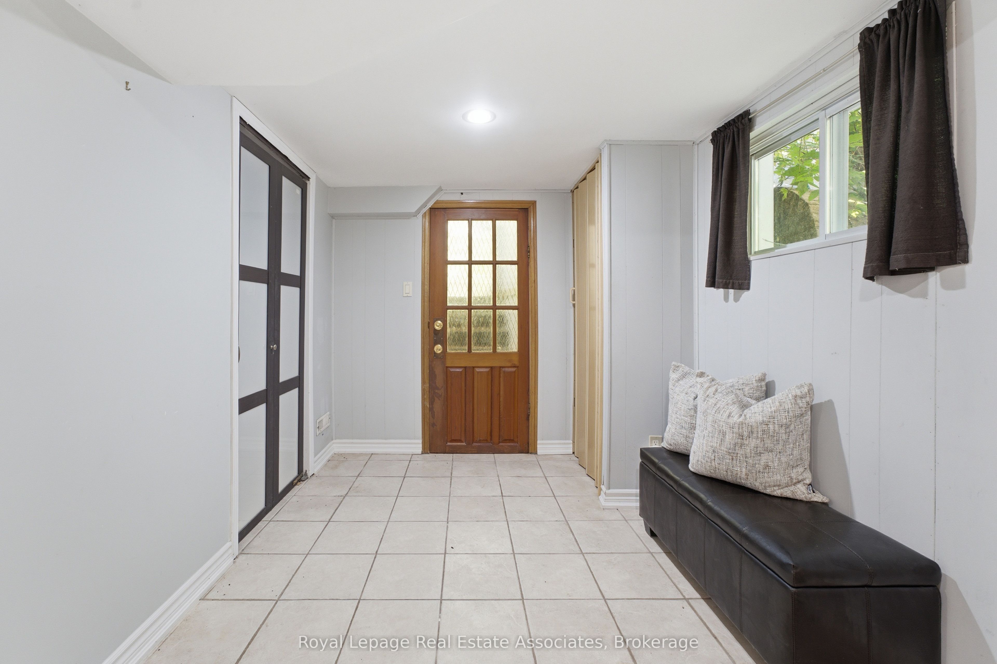 64 Eaglewood Boulevard Property Photo 22