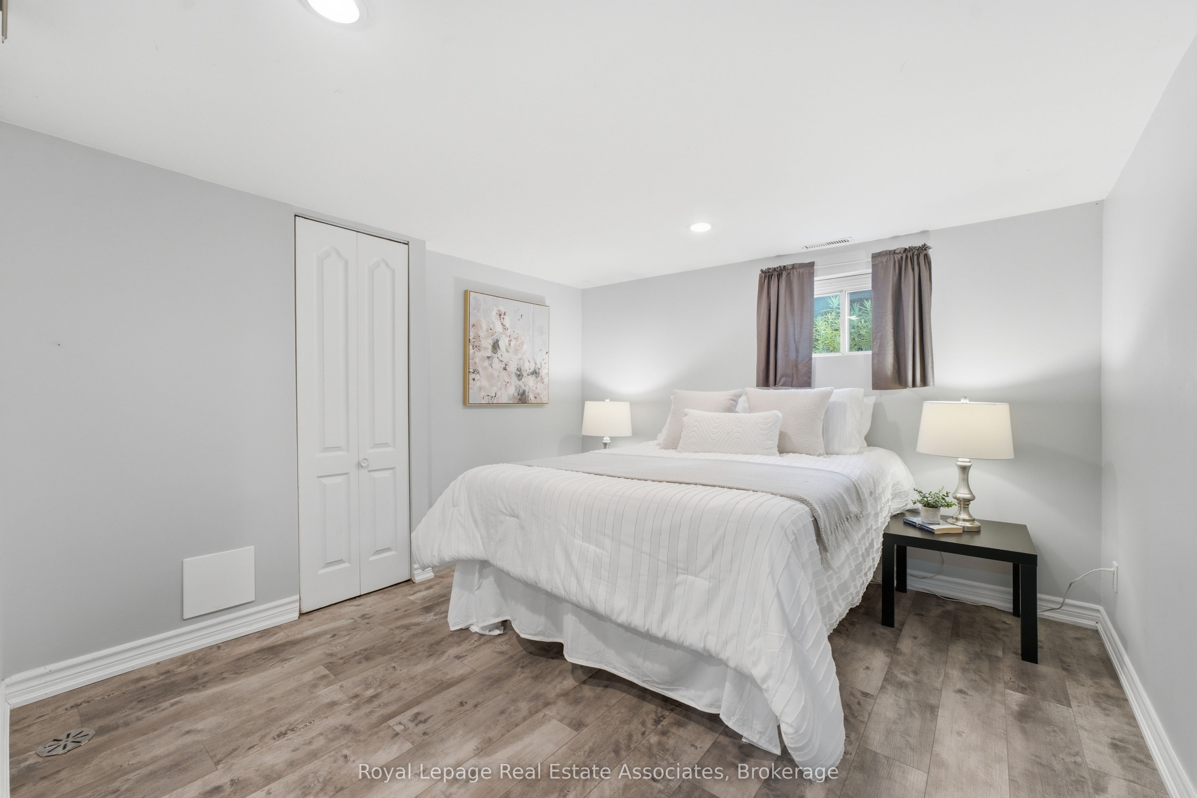 64 Eaglewood Boulevard Property Photo 26