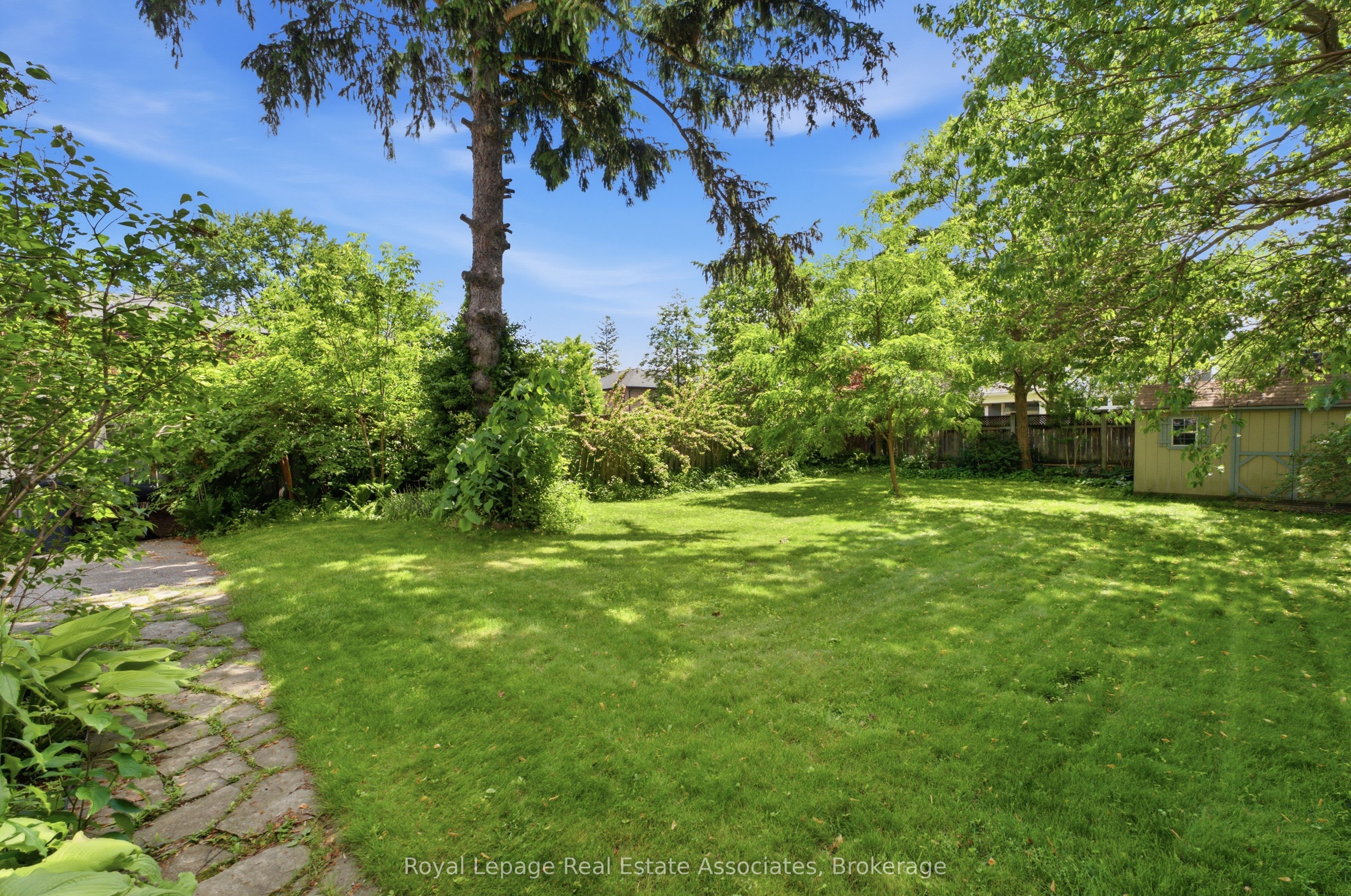 64 Eaglewood Boulevard Property Photo 36