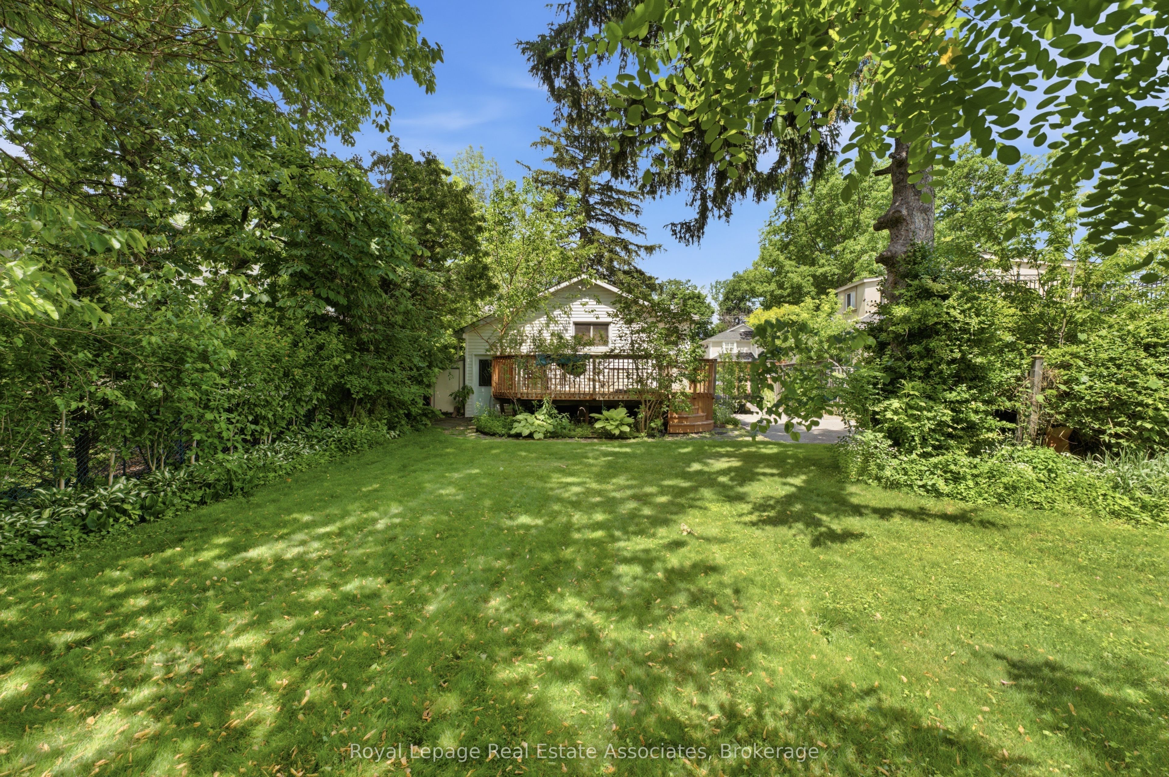 64 Eaglewood Boulevard Property Photo 37