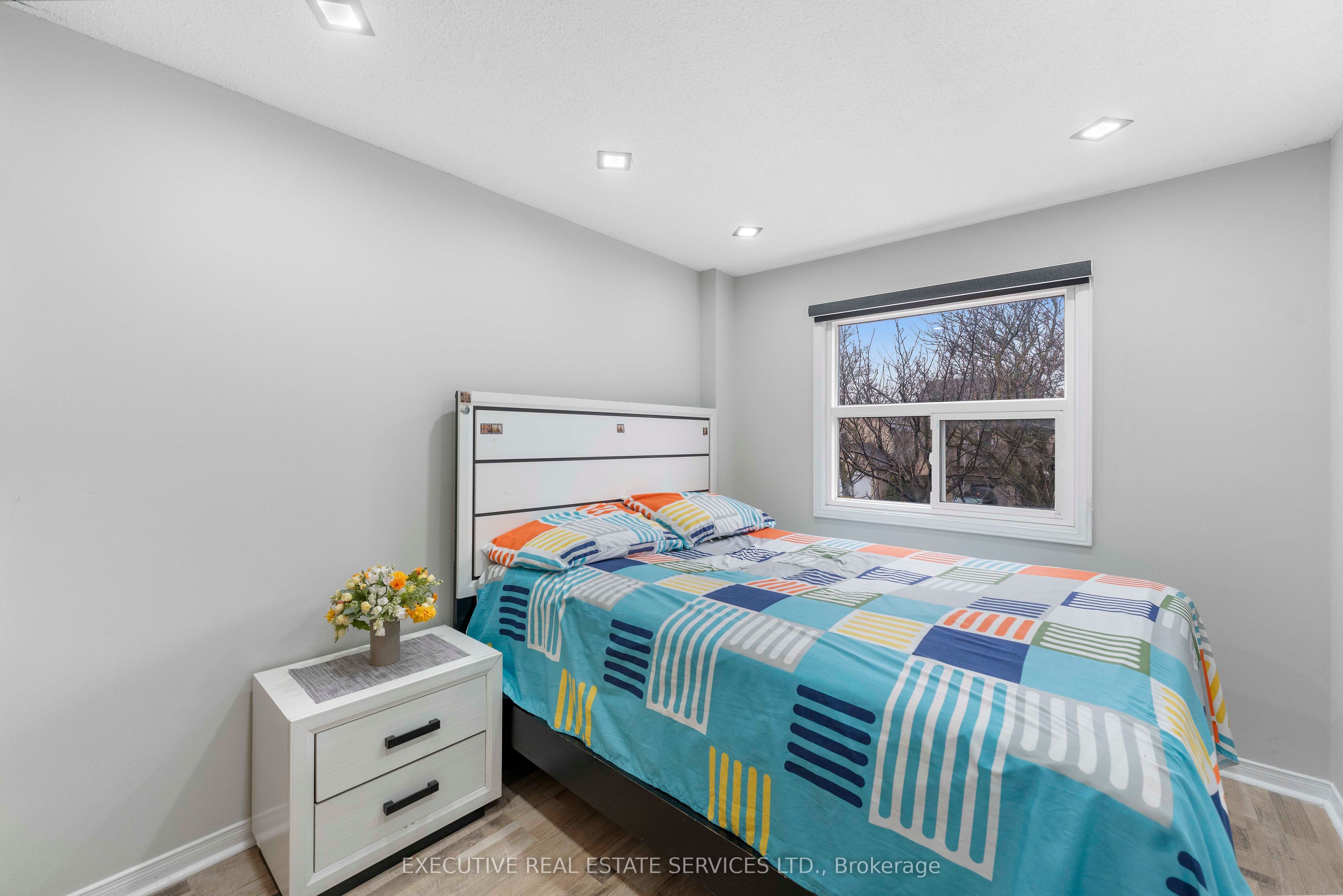21 Garden Avenue Property Photo 17