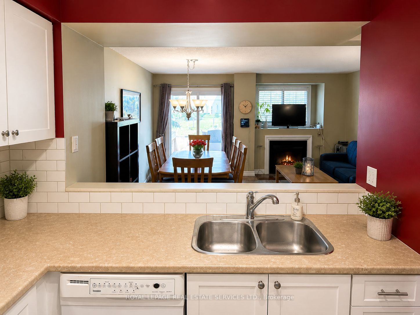 2920 Headon Forest Drive 35 Property Photo 6
