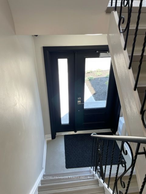 391 Royal York Road Property Photo 2