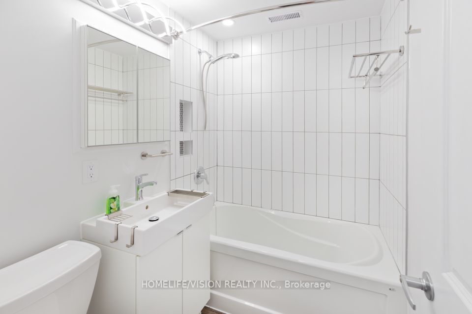 391 Royal York Road Property Photo 8