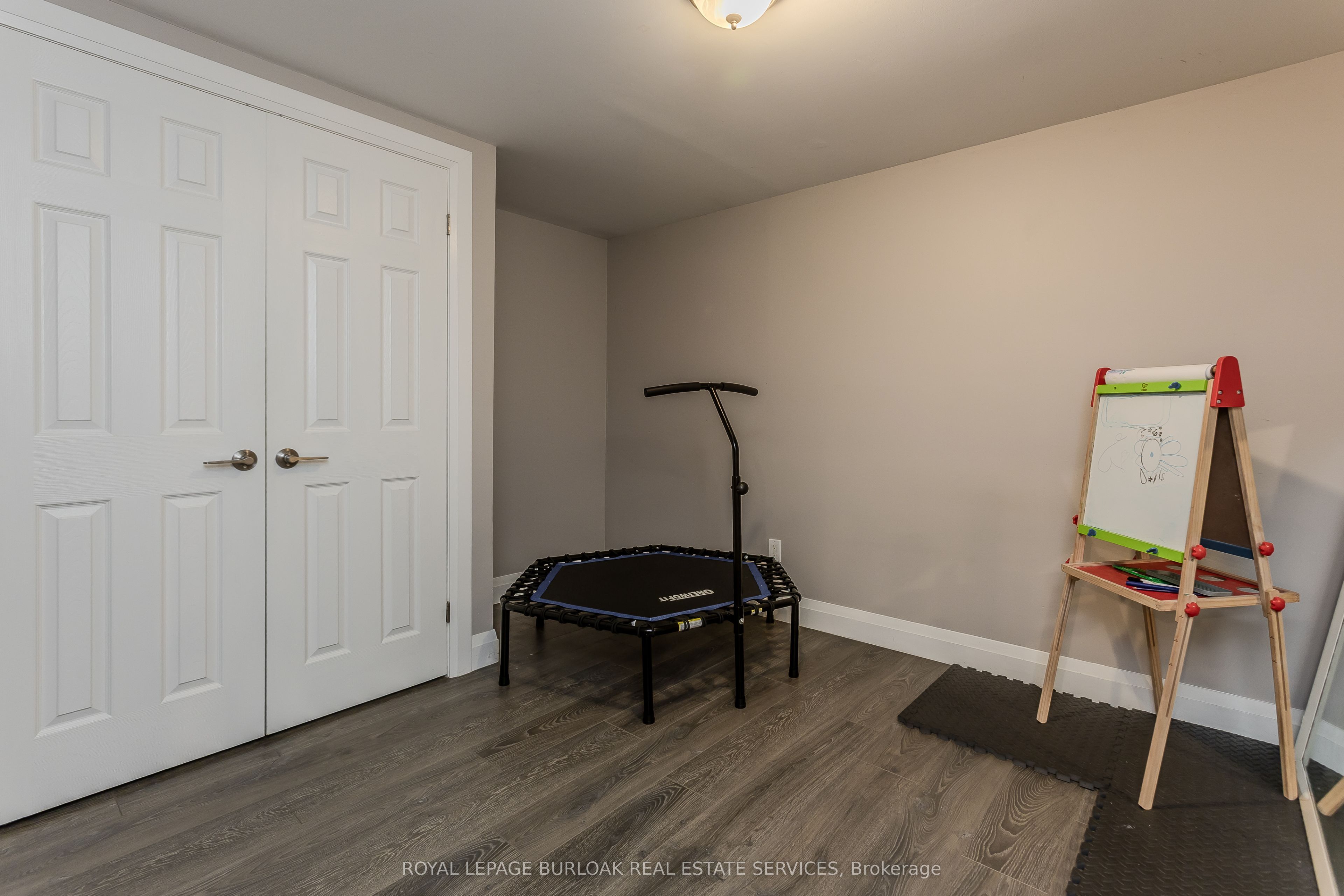 892 North Shore Boulevard W Property Photo 25