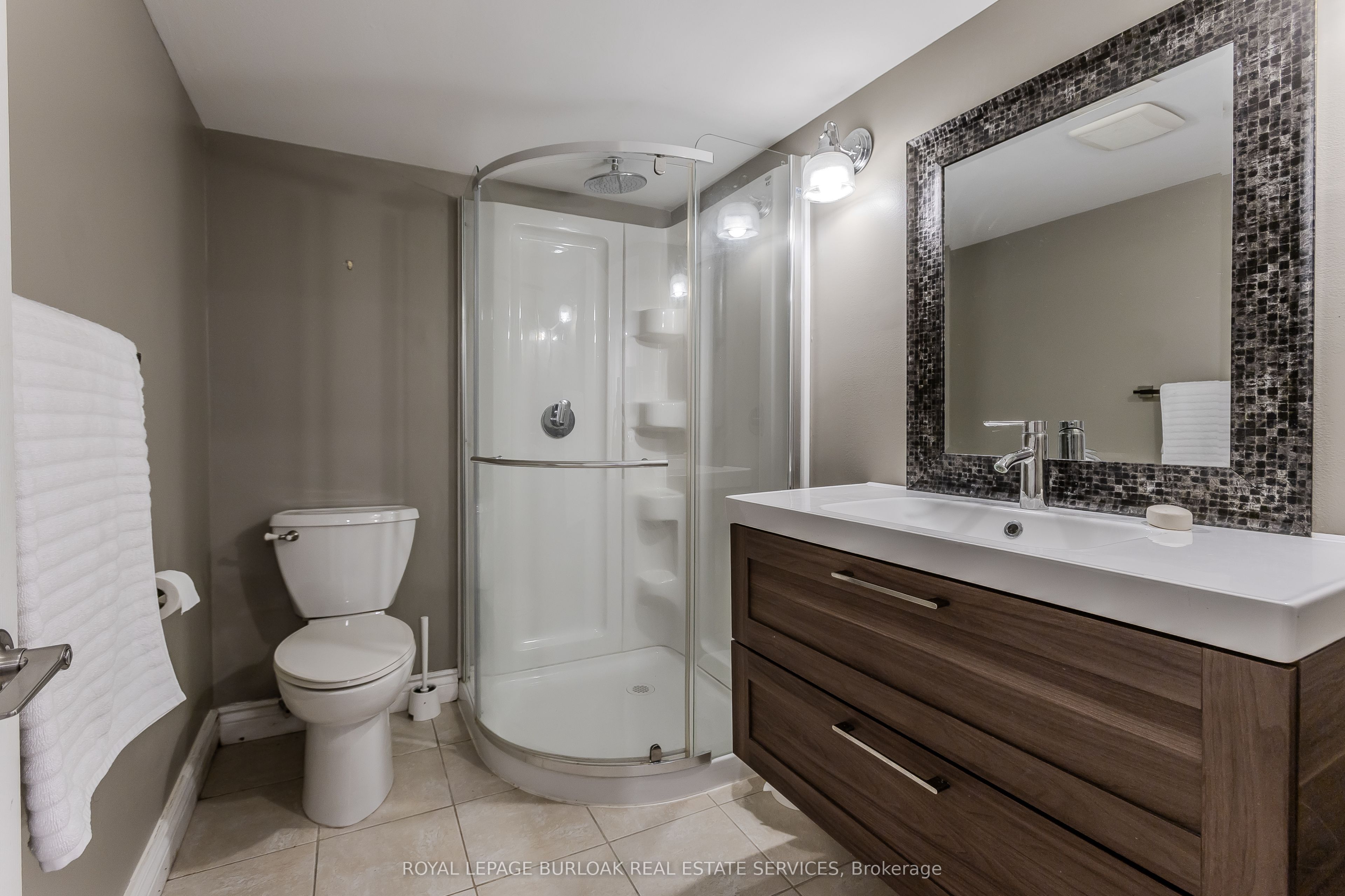 892 North Shore Boulevard W Property Photo 26