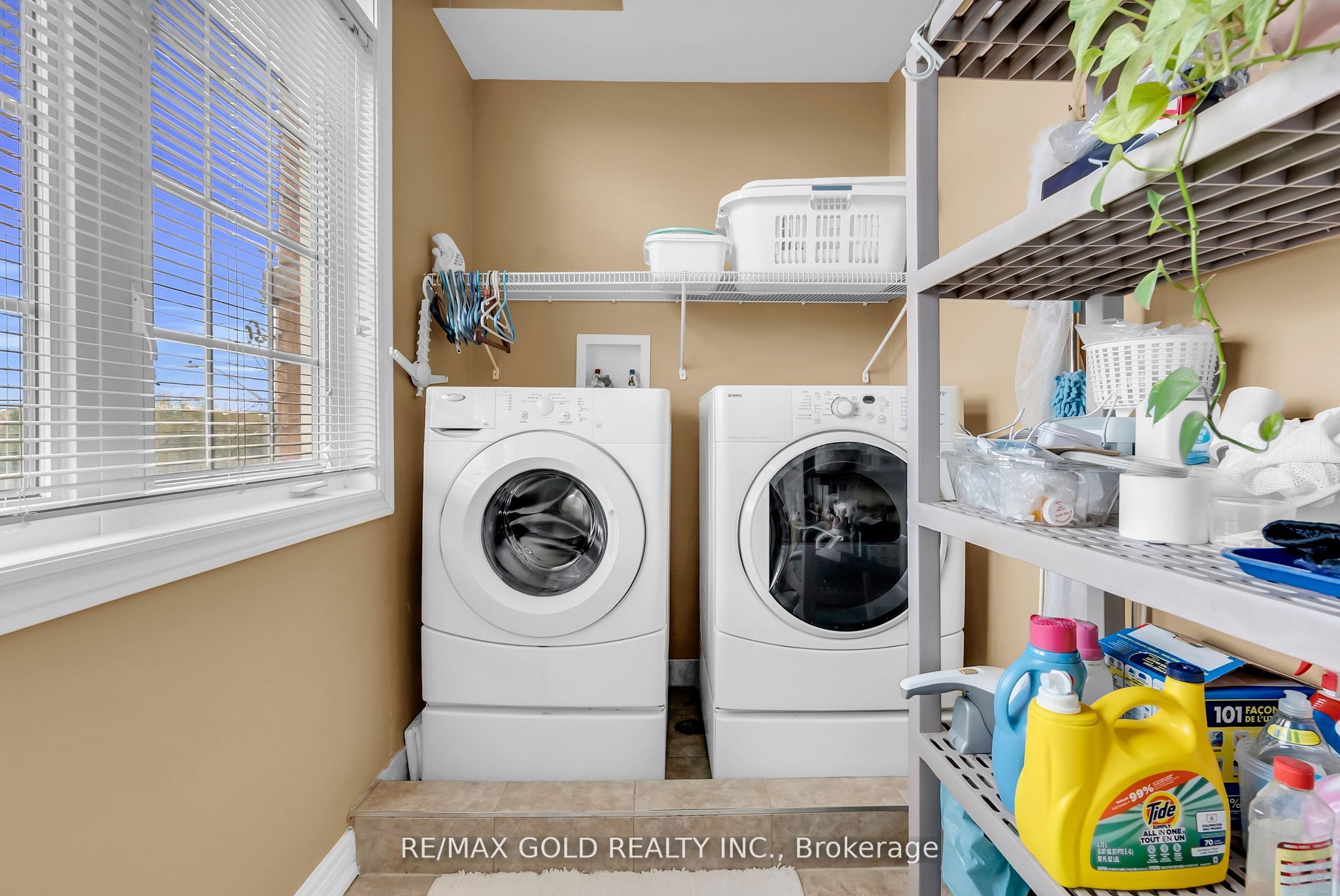 786 Fourth Line Property Photo 22