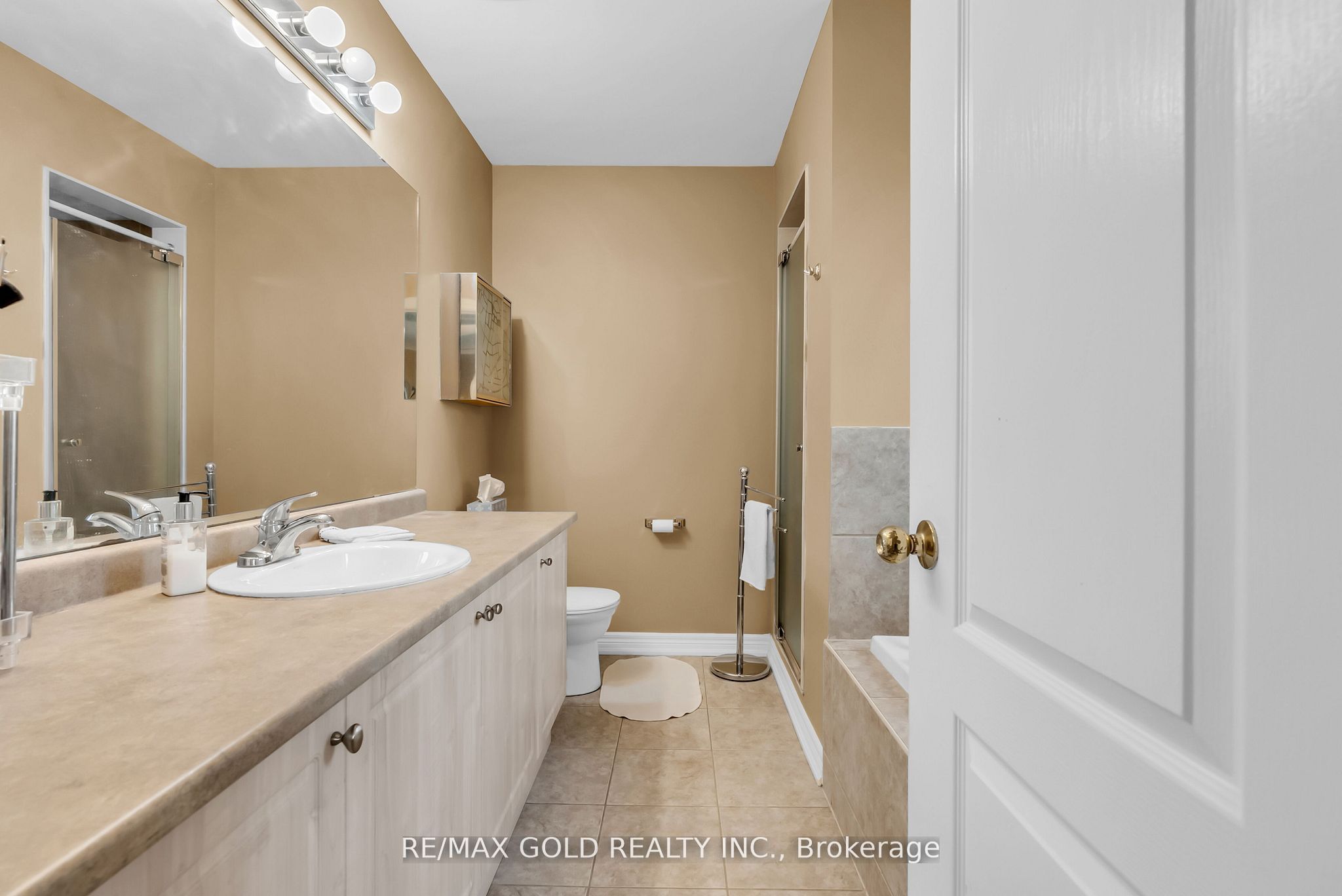 786 Fourth Line Property Photo 29
