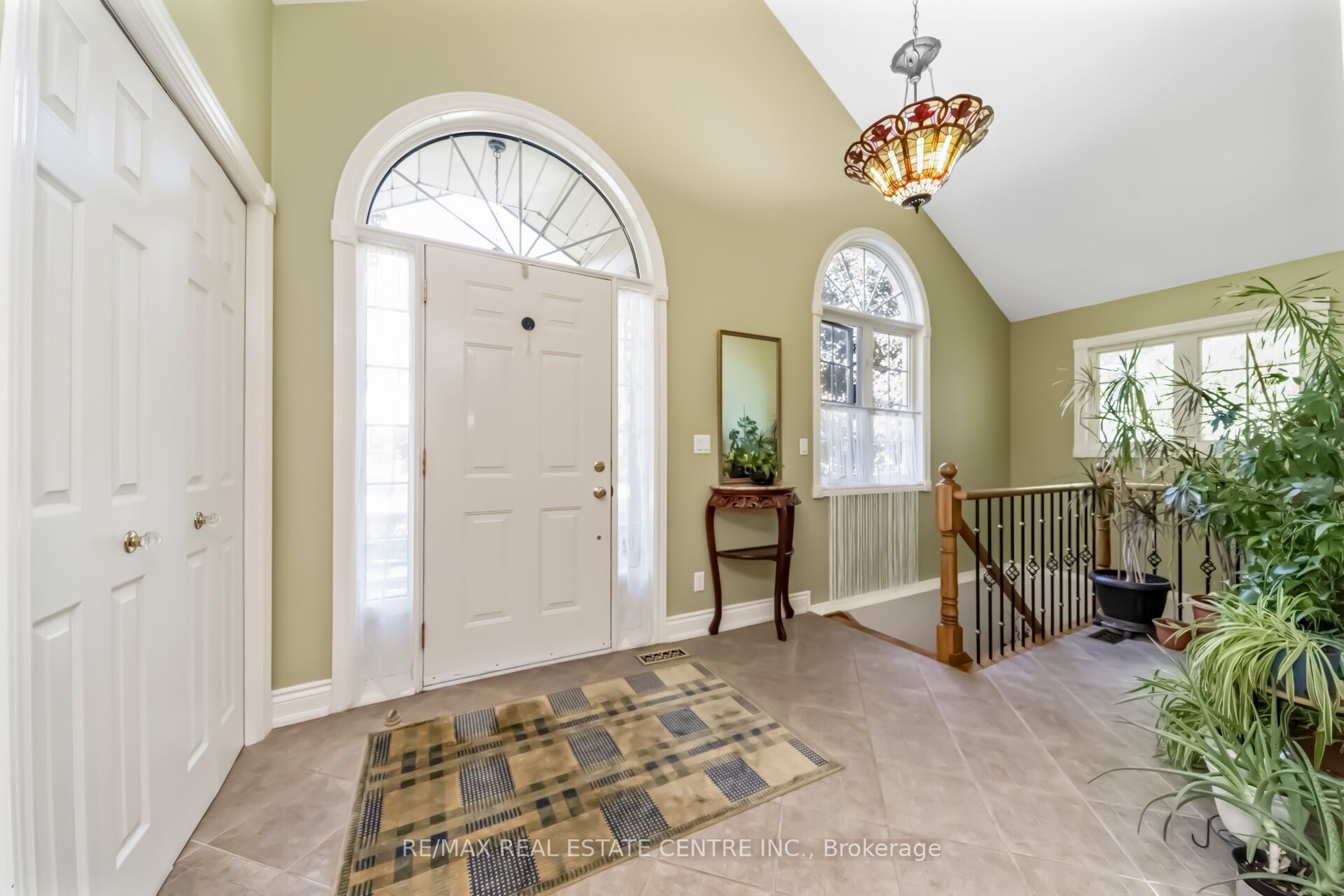 6961 Second Line W Property Photo 7