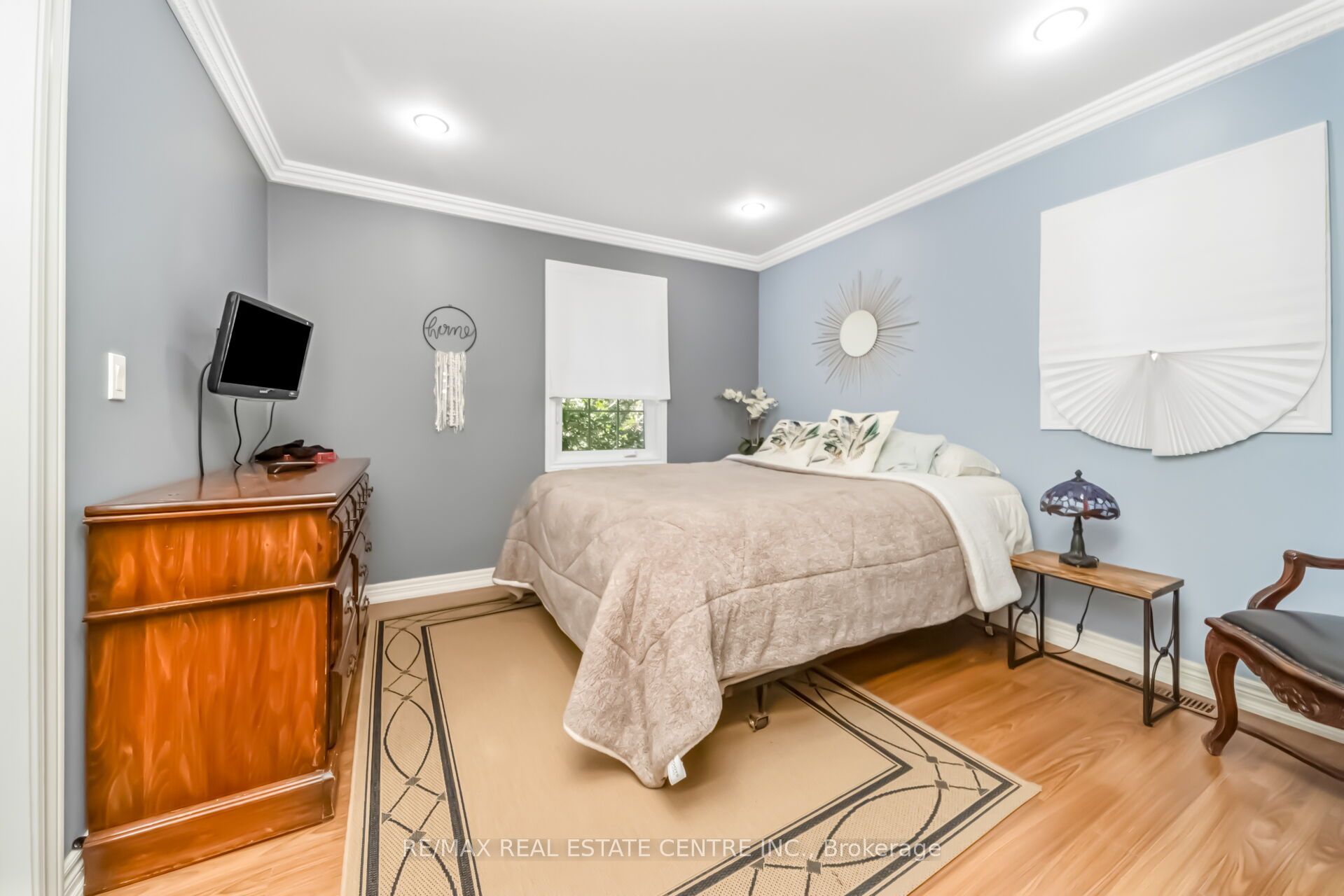 6961 Second Line W Property Photo 20