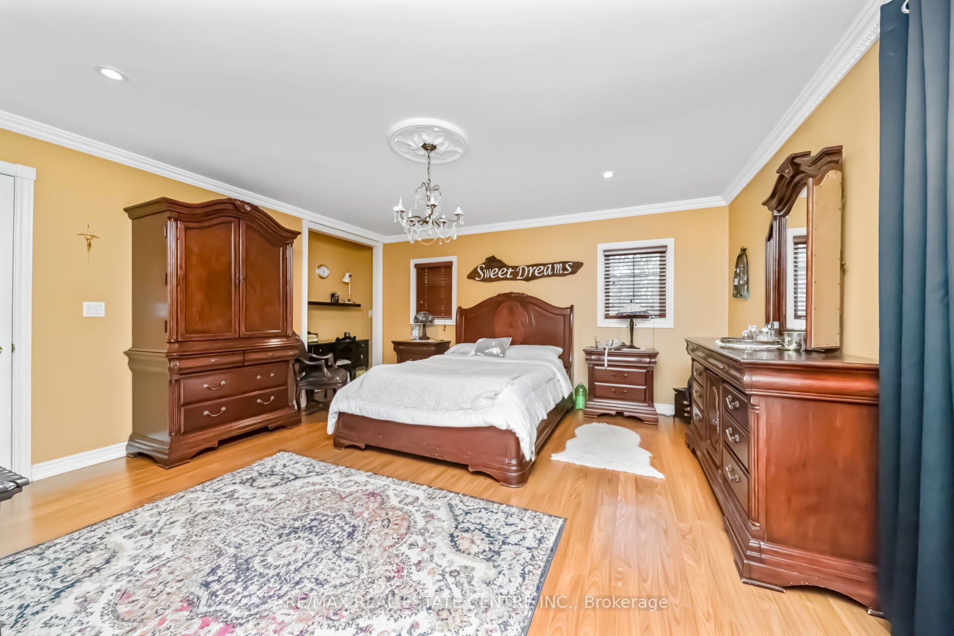 6961 Second Line W Property Photo 23