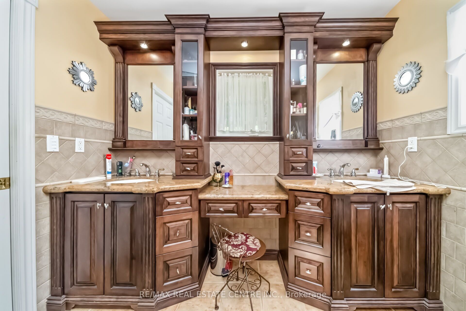 6961 Second Line W Property Photo 25