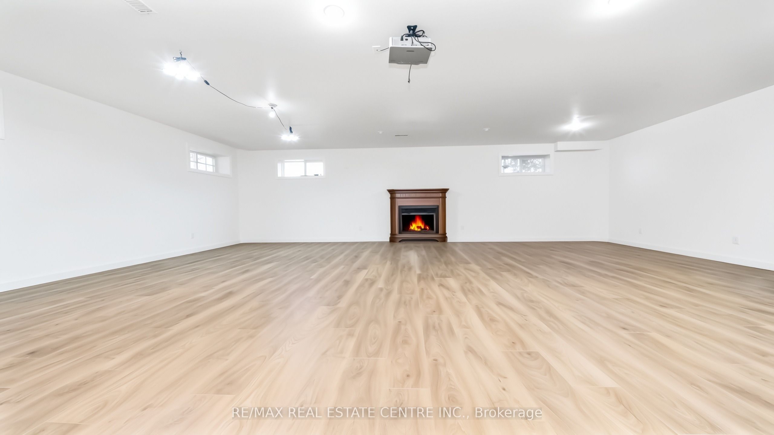 6961 Second Line W Property Photo 47