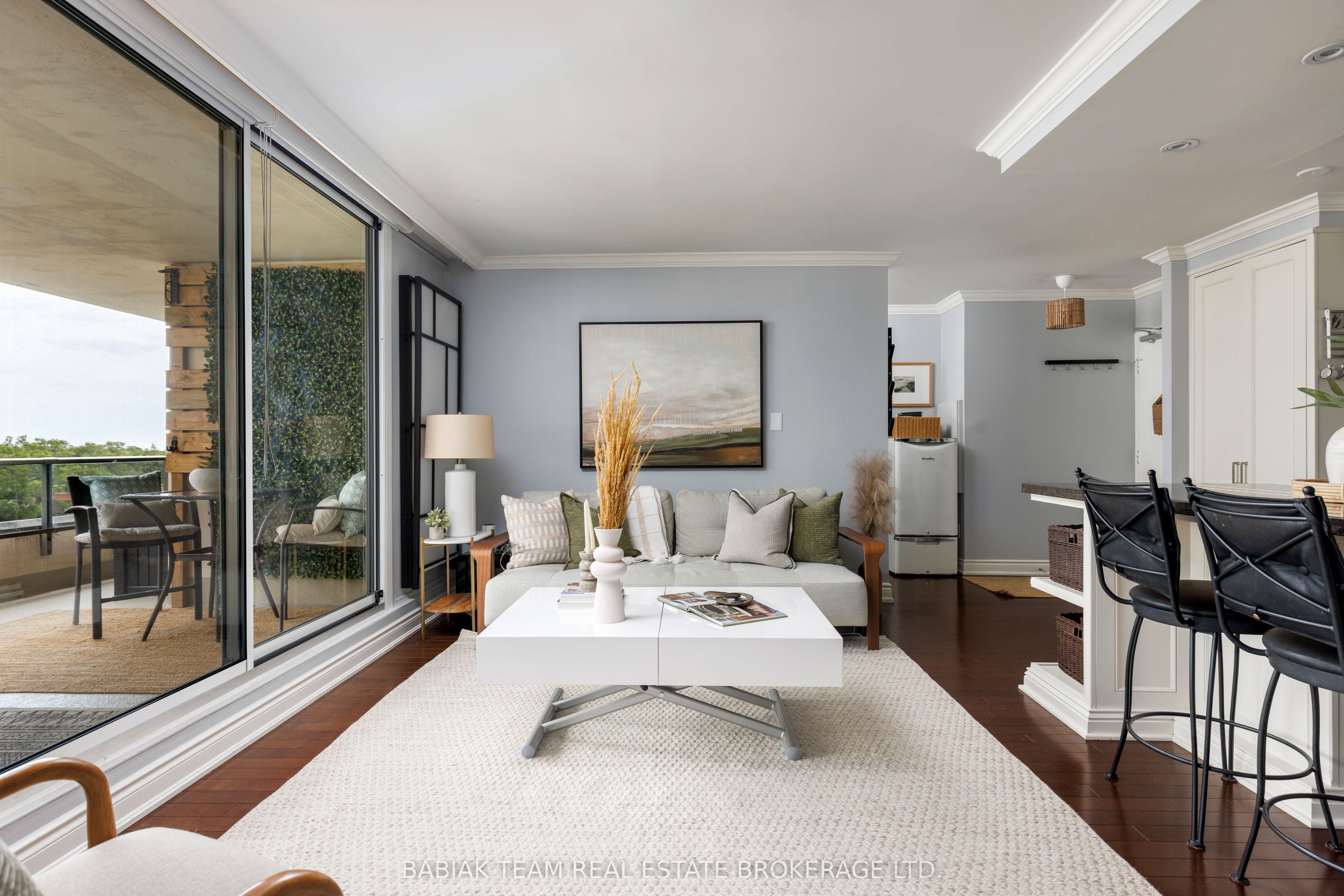 50 Quebec Avenue 705 Property Photo 6