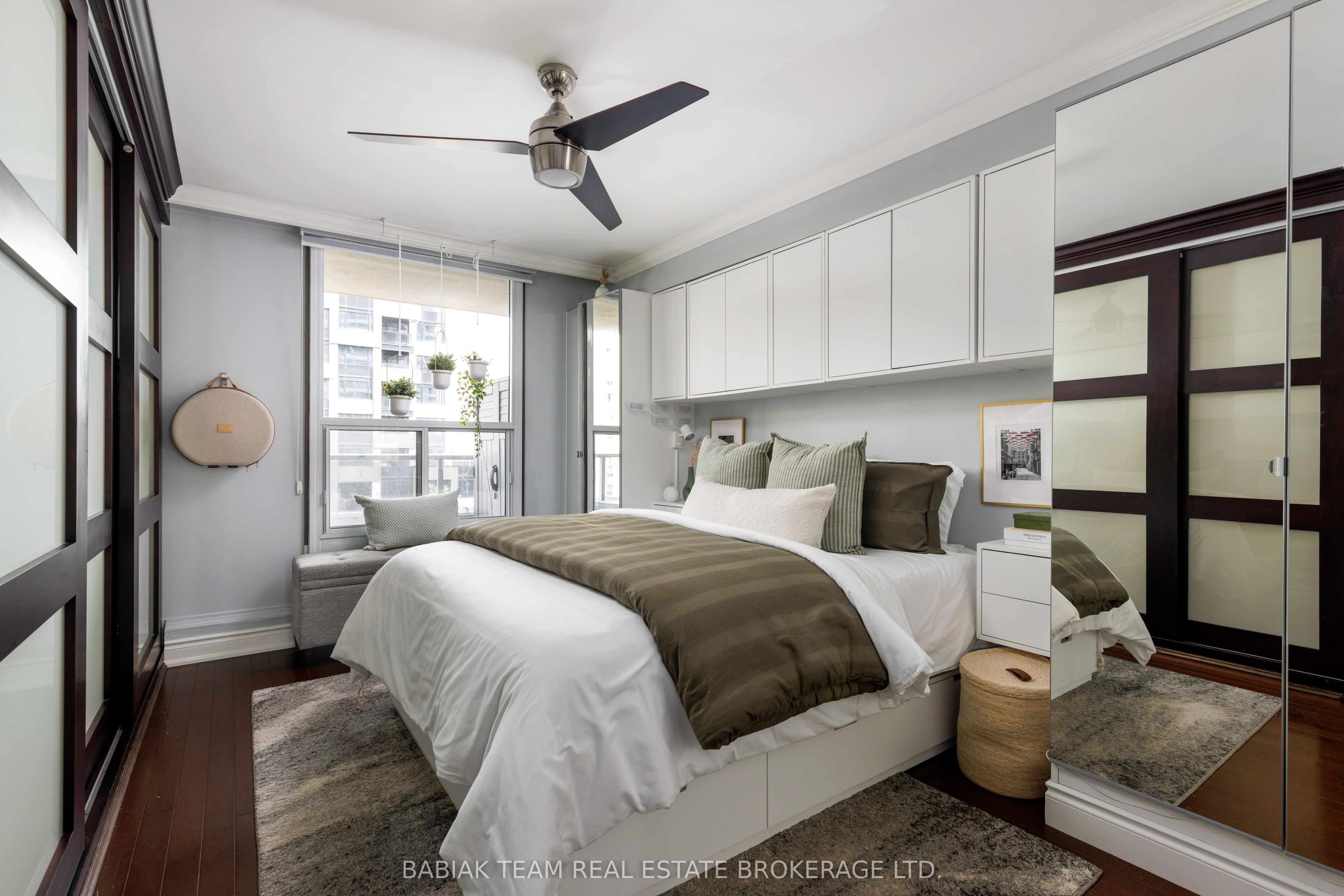 50 Quebec Avenue 705 Property Photo 13