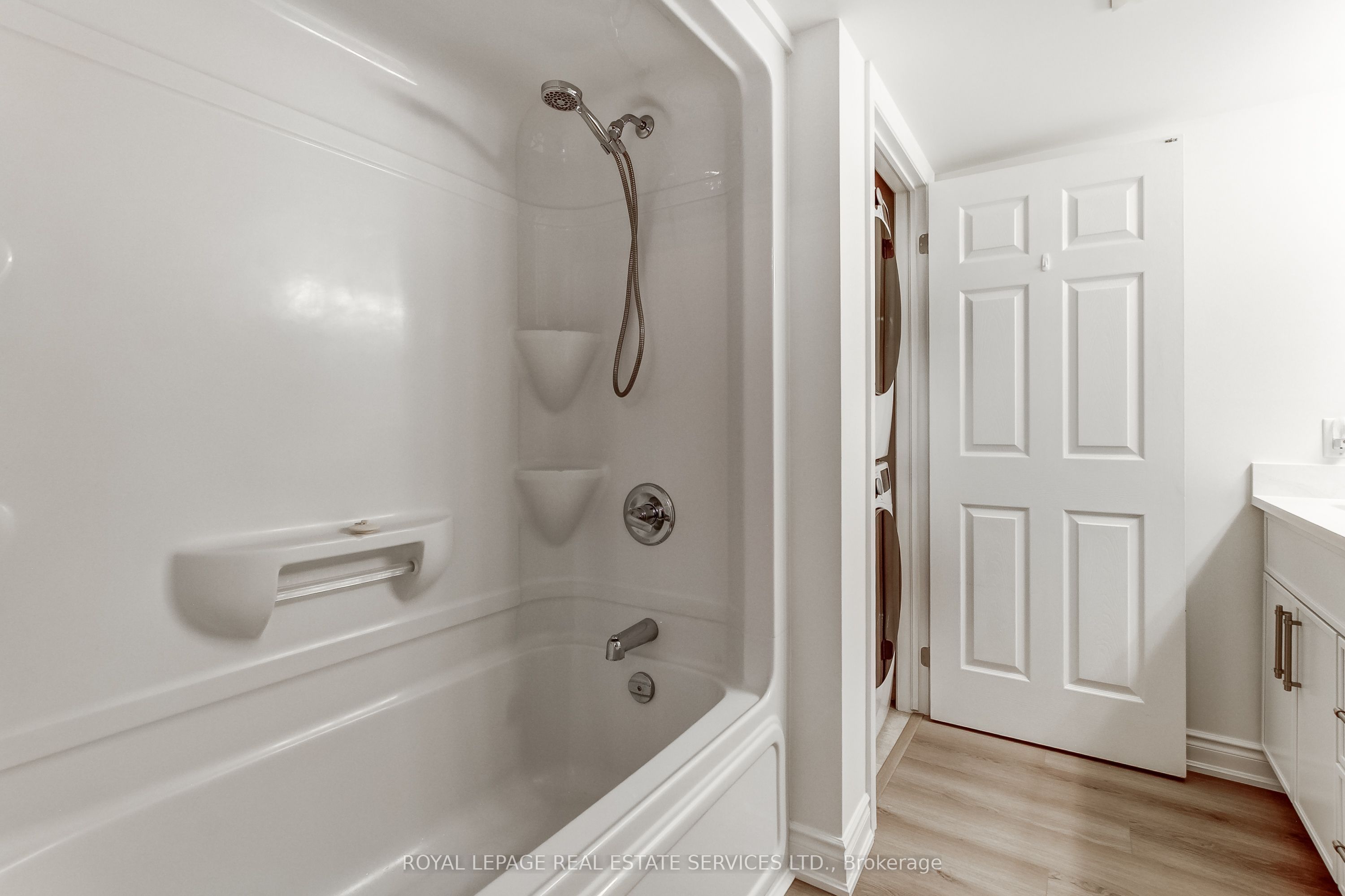 1483 Maple Avenue 409 Property Photo 28