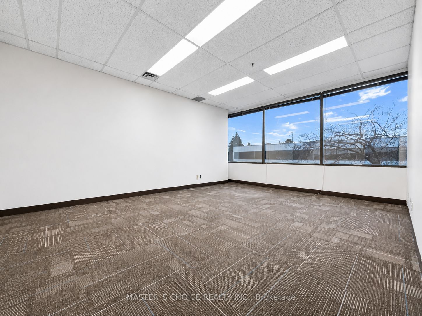 160 Traders Boulevard 216 Property Photo 1
