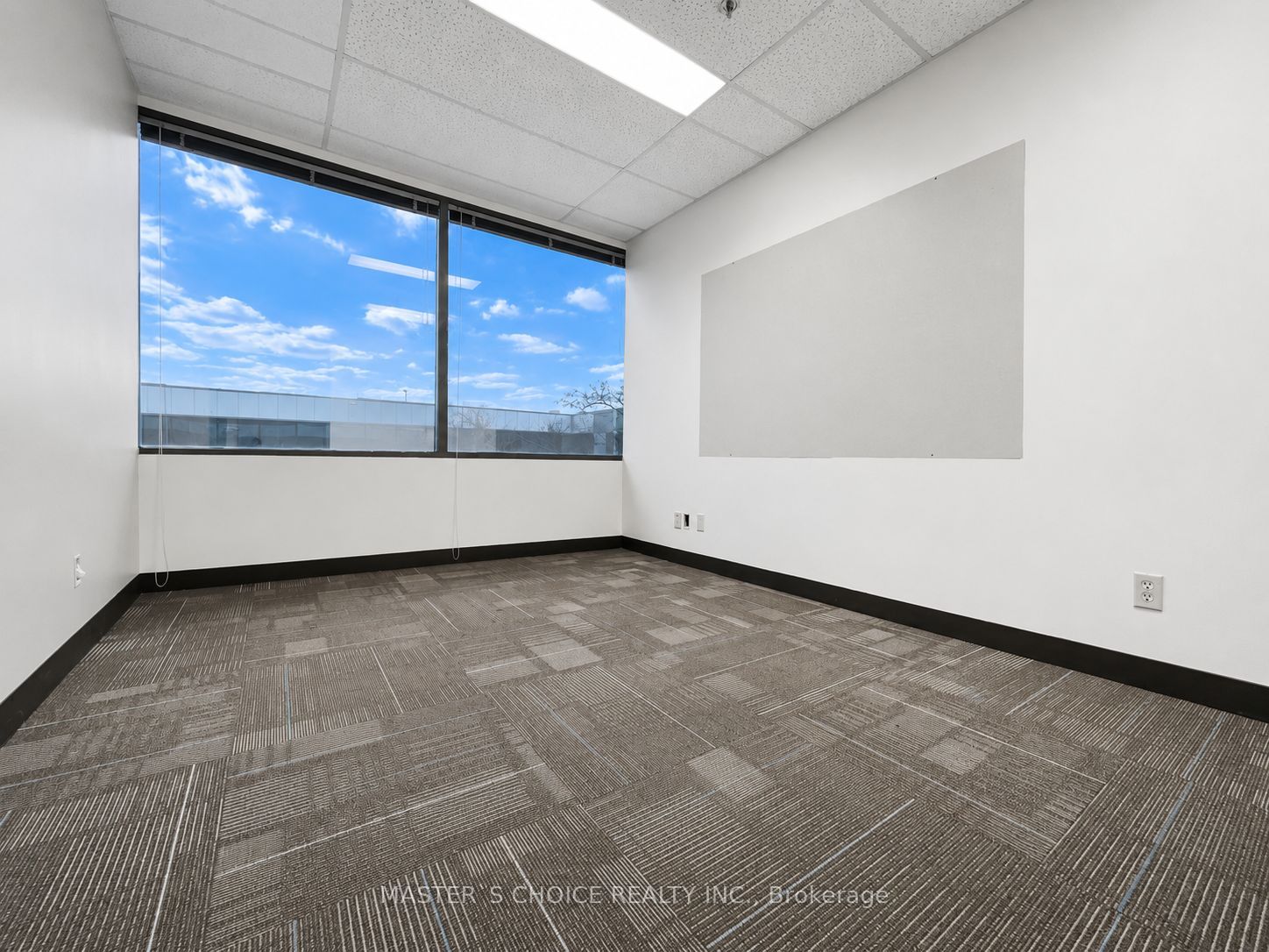 160 Traders Boulevard 216 Property Photo 2