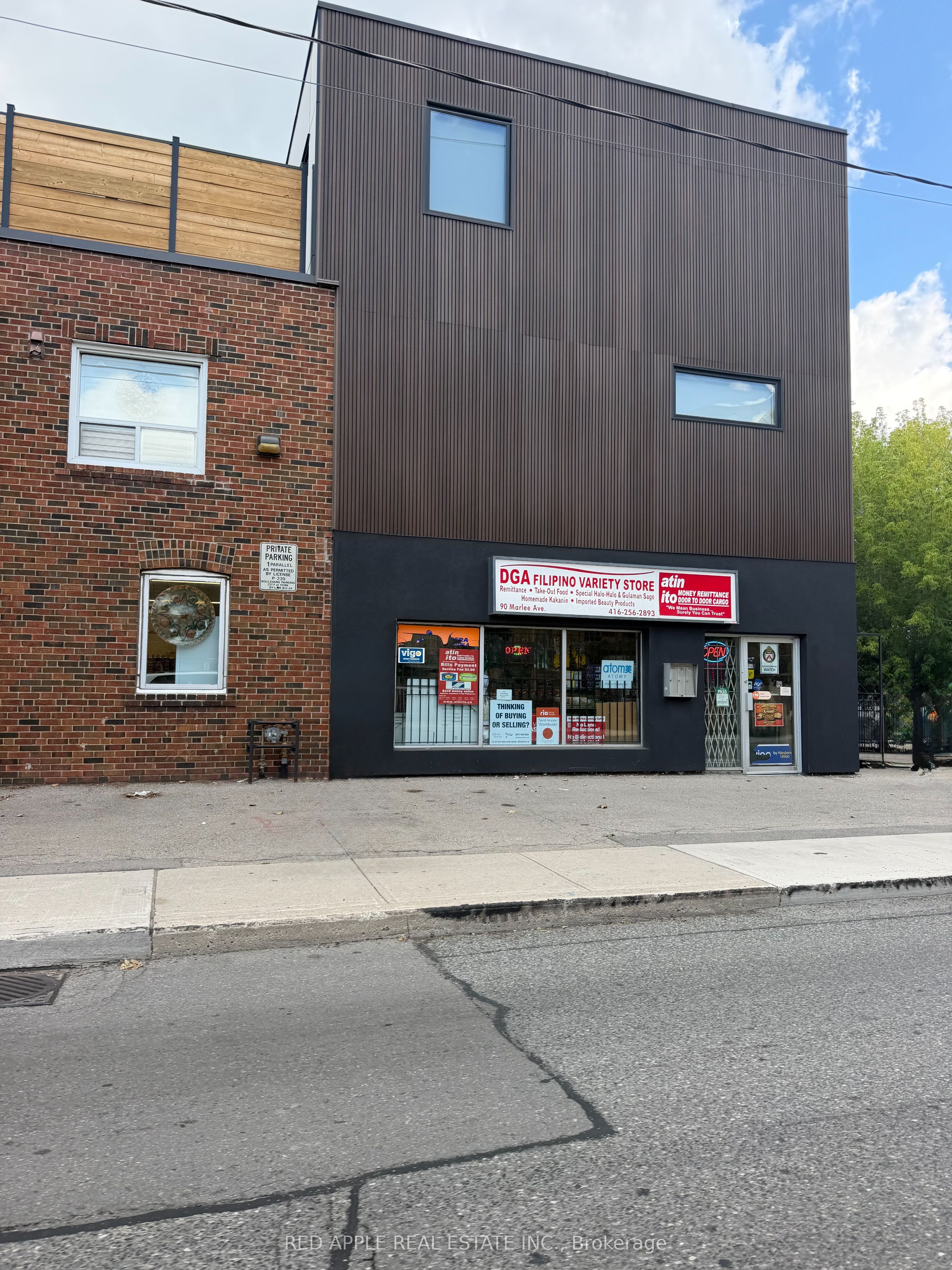 90 Marlee Avenue Property Photo 3