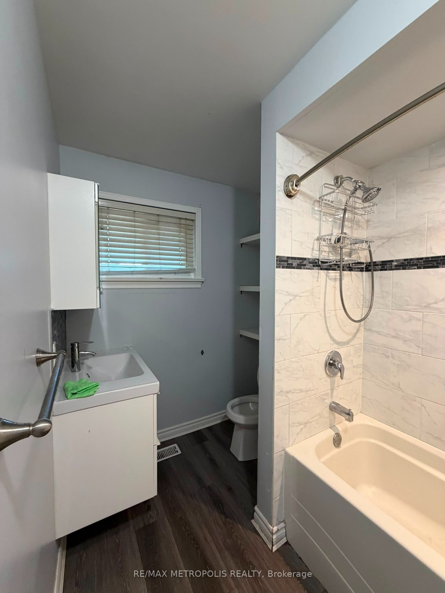 37 Carlyle Crescent Upper Property Photo 25