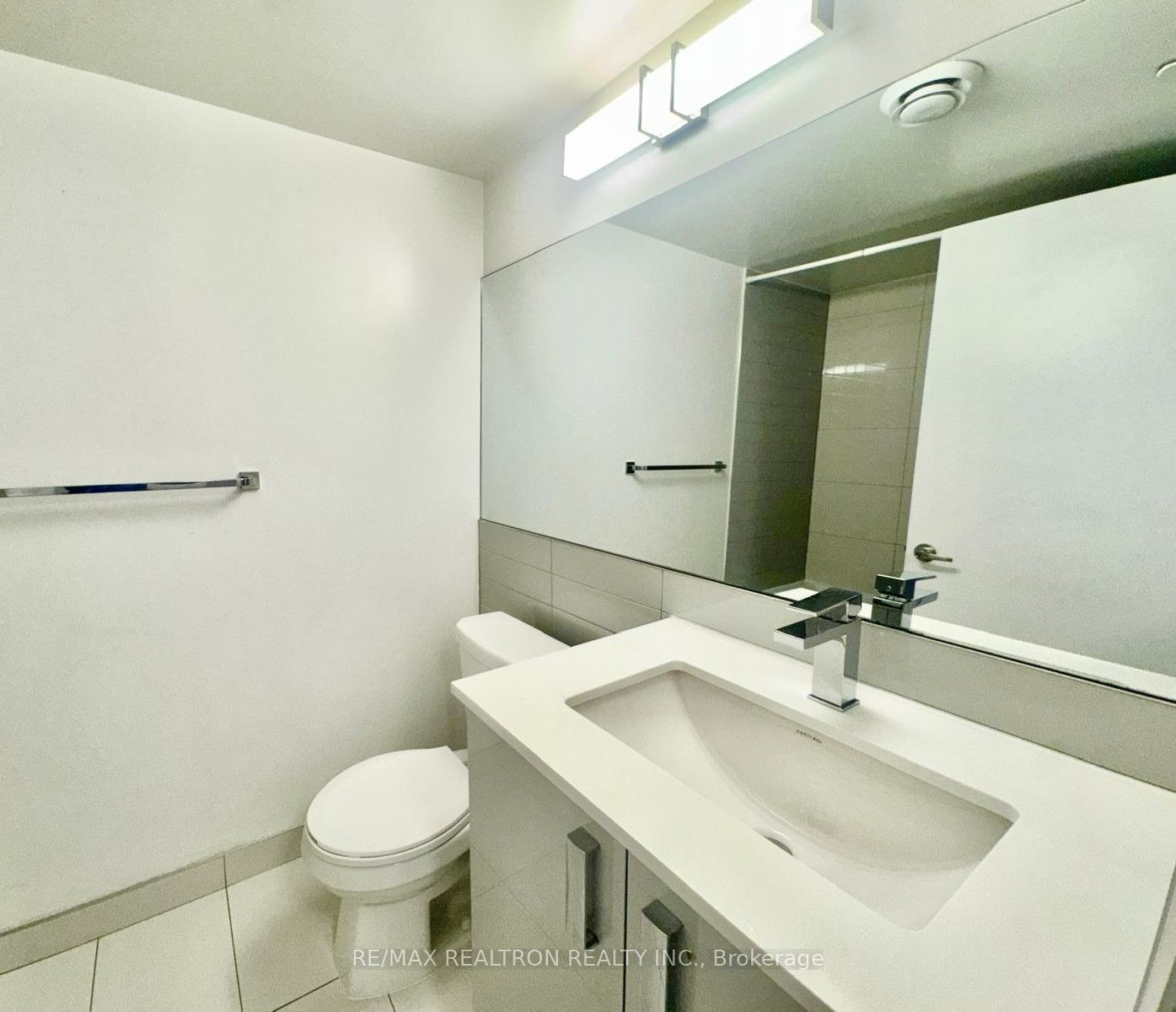30 Gibbs Road 1310 Property Photo 10