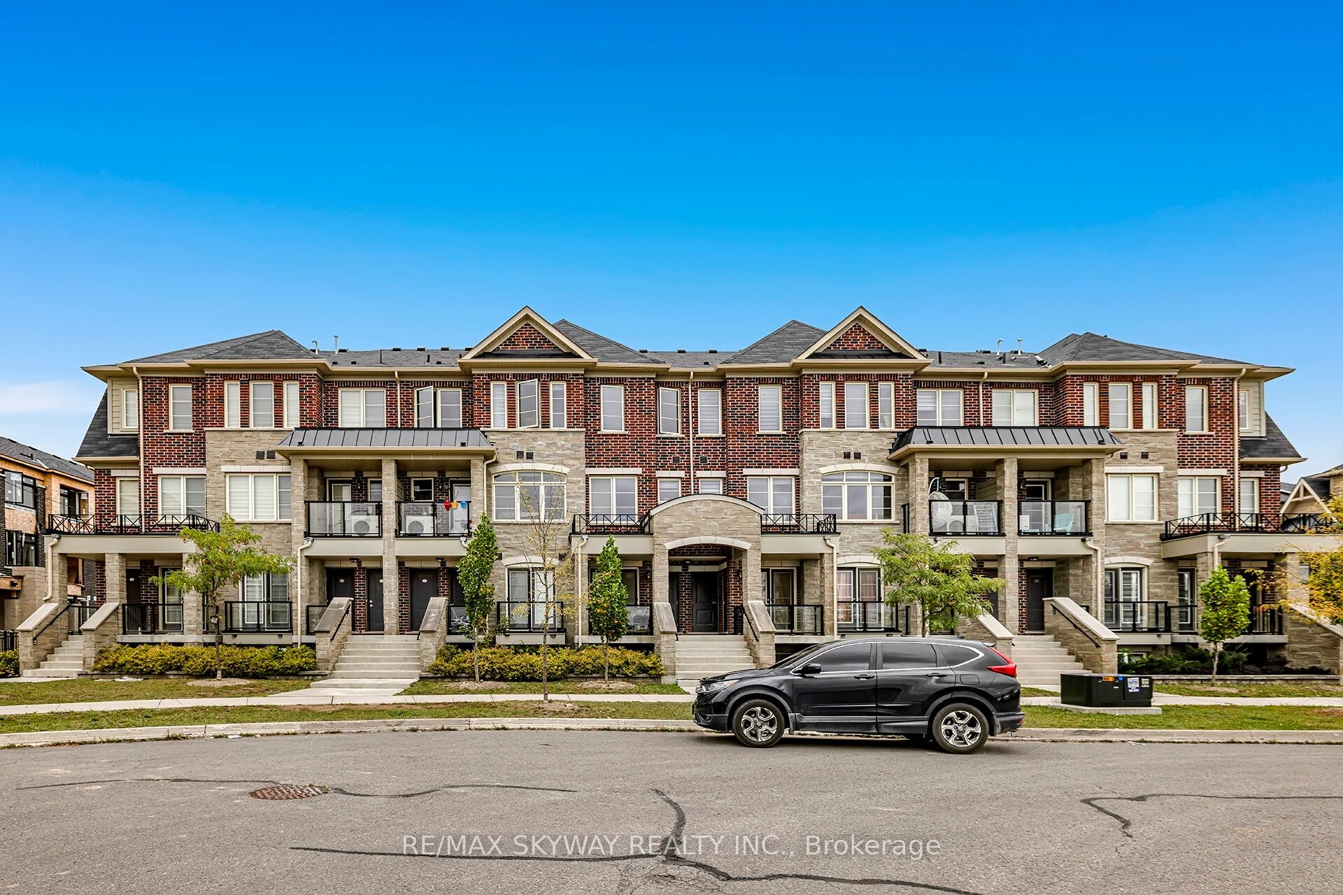 200 Veterans Drive 10 Property Photo 1