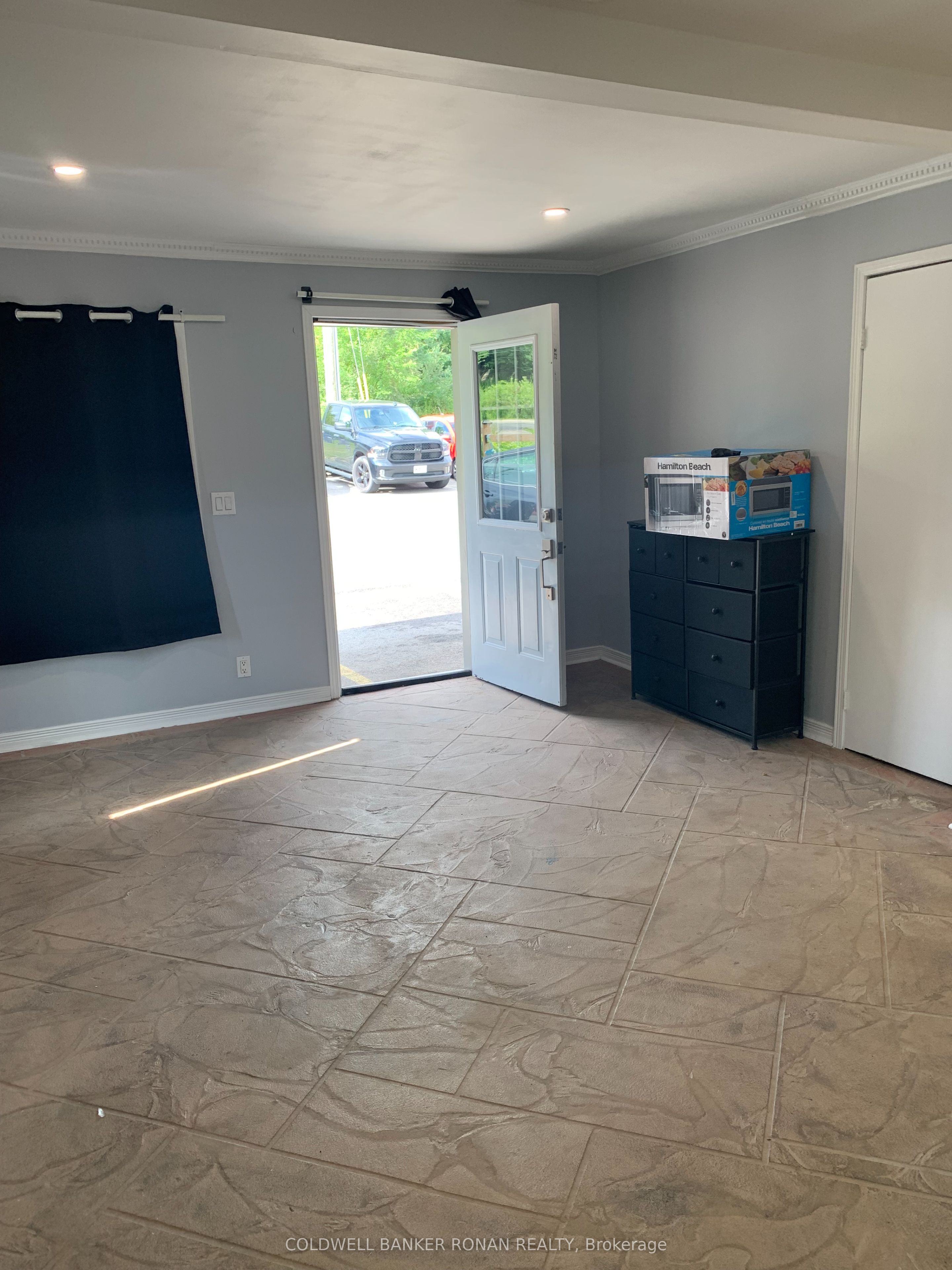 17061 Highway 50 Property Photo 2