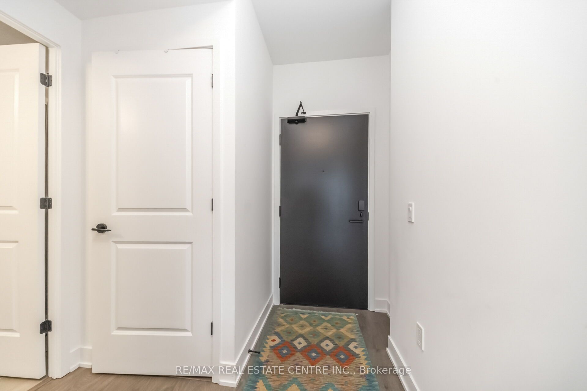 2343 Khalsa Gate 611 Property Photo 11
