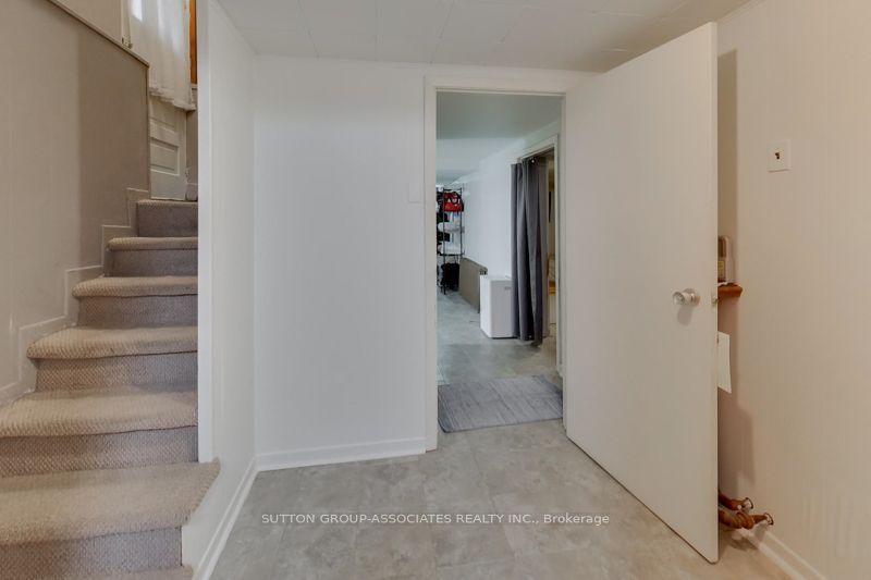 131 Lauder Avenue Property Photo 32