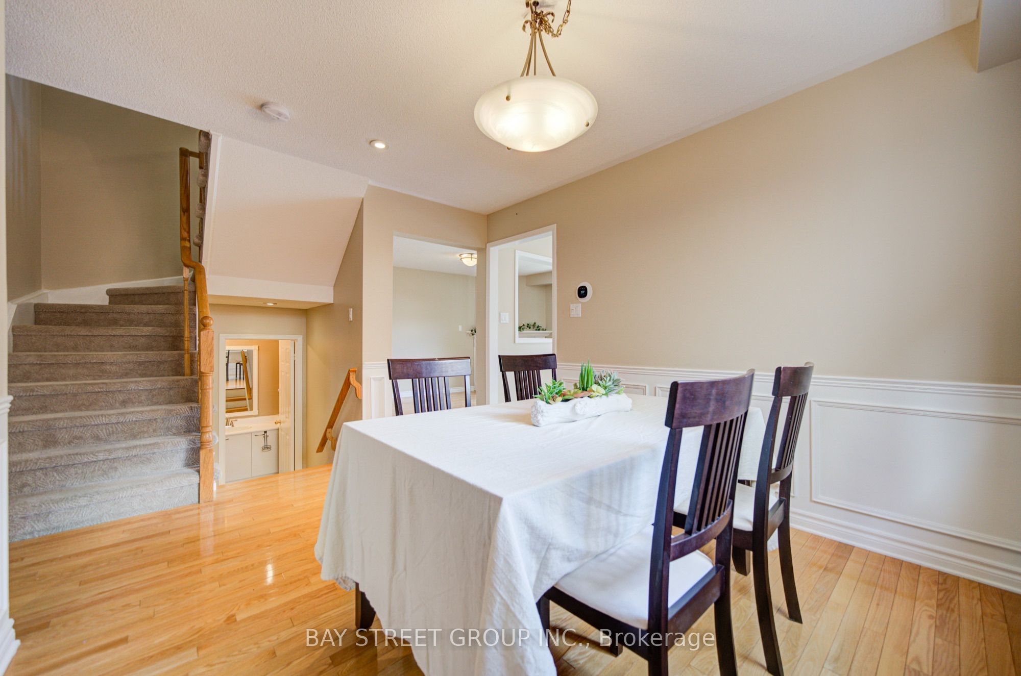 5922 Dalebrook Crescent Property Photo 11