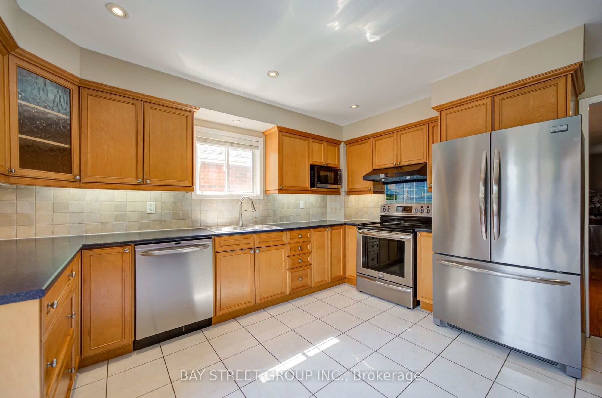 5922 Dalebrook Crescent Property Photo 15