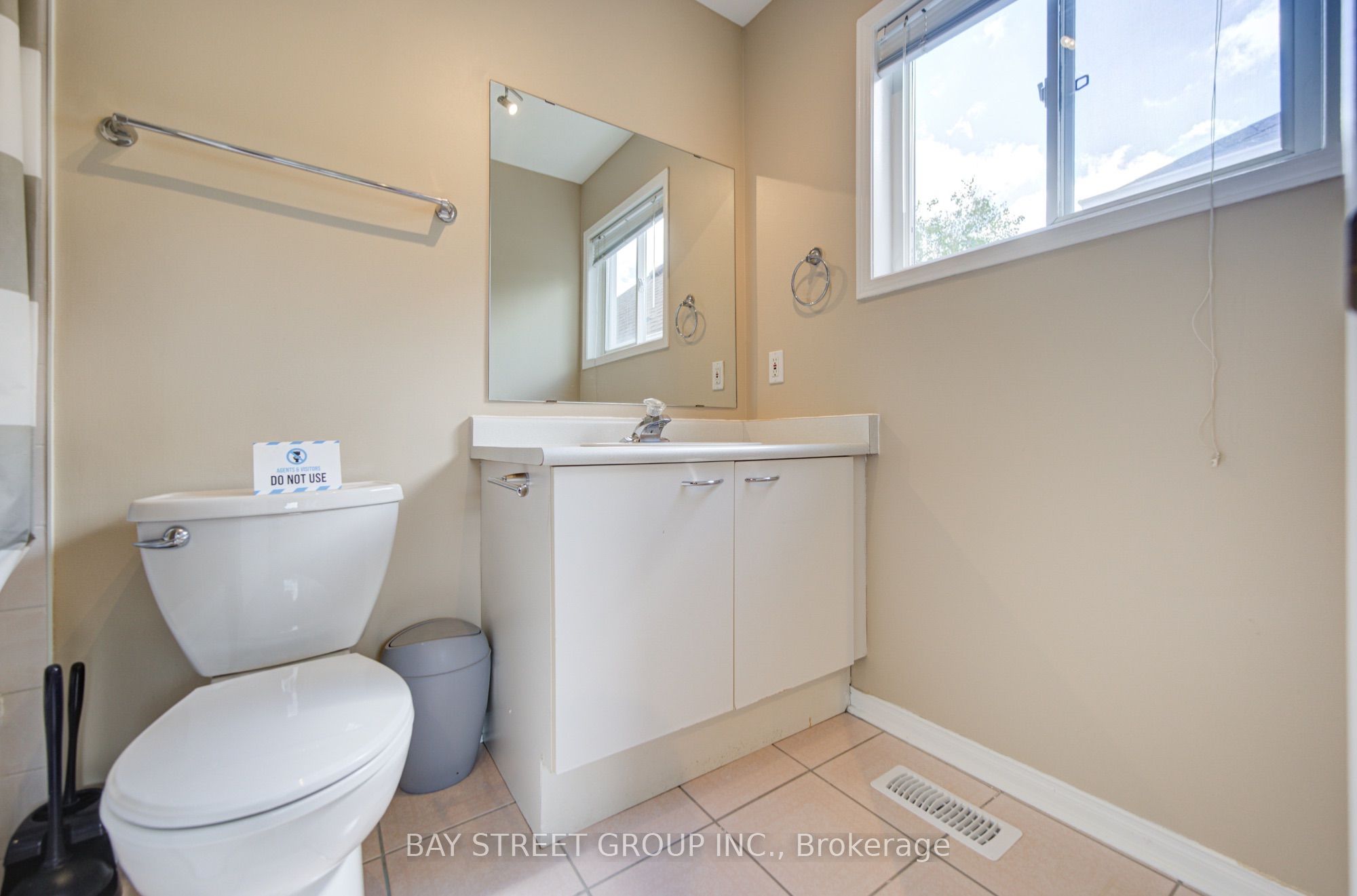 5922 Dalebrook Crescent Property Photo 19