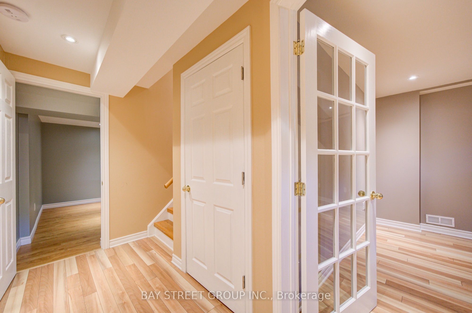 5922 Dalebrook Crescent Property Photo 29