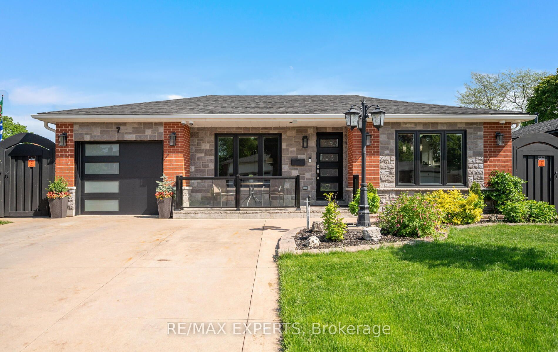 7 Goodwood Road Property Photo 2