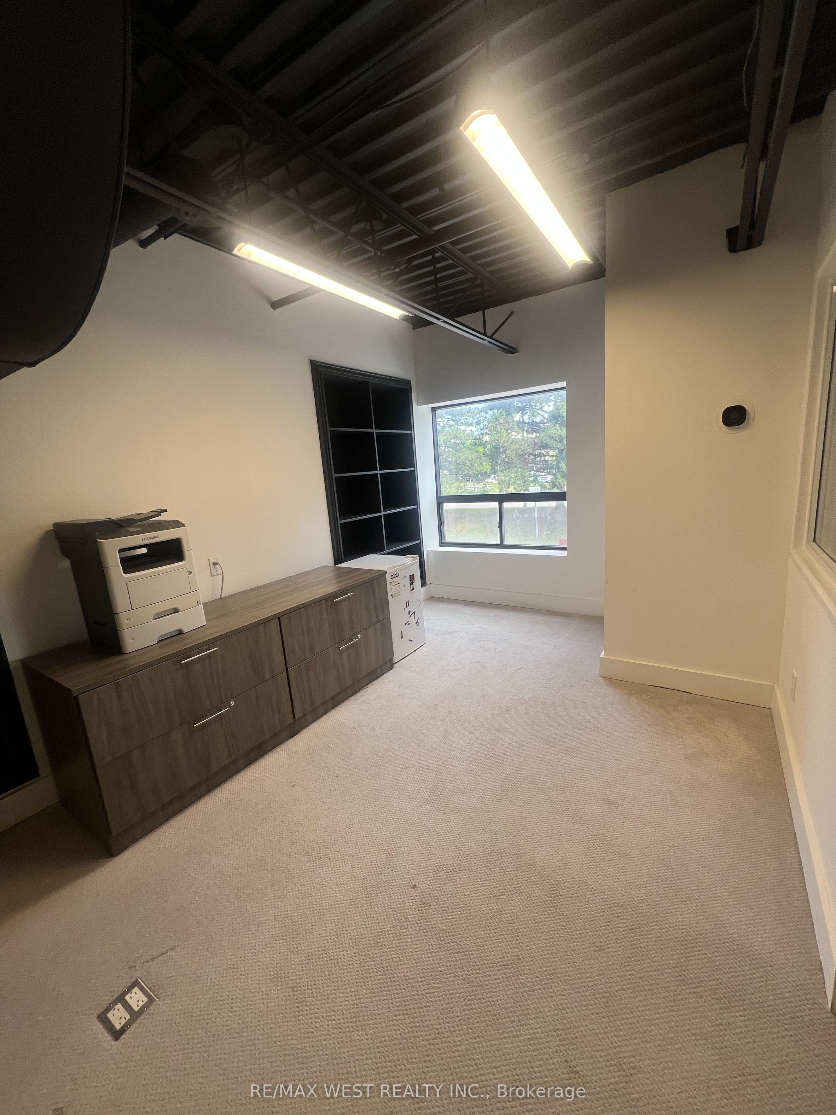 800 Arrow Road 12 (upper) Property Photo 10