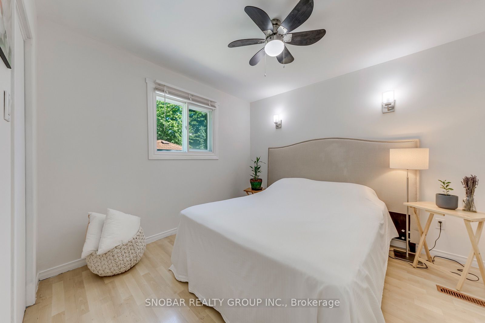 40 Dixon Road Property Photo 14