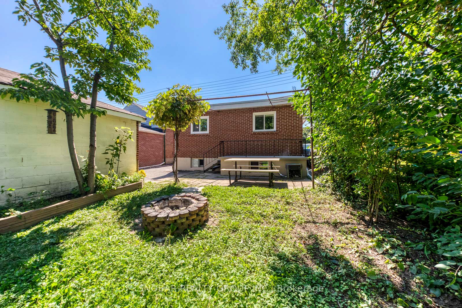 40 Dixon Road Property Photo 23