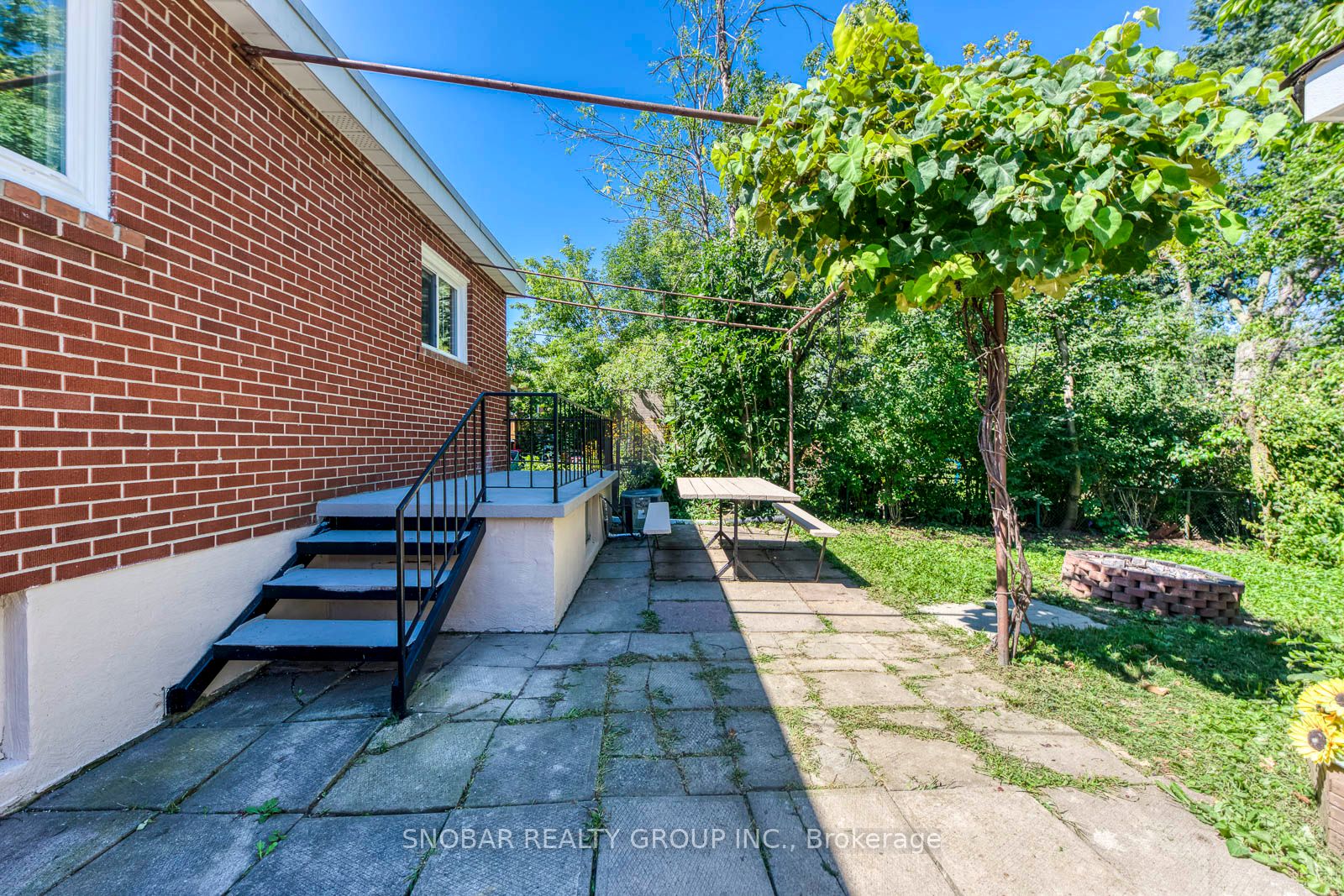 40 Dixon Road Property Photo 24