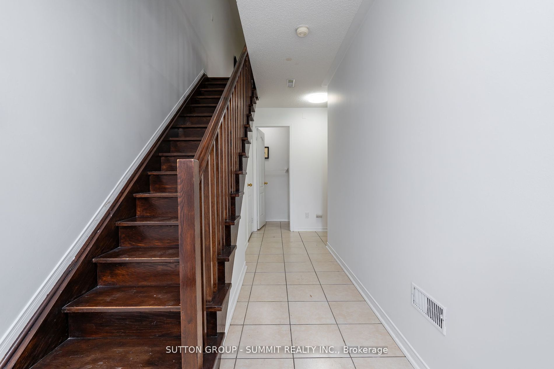 103 John Street Property Photo 6