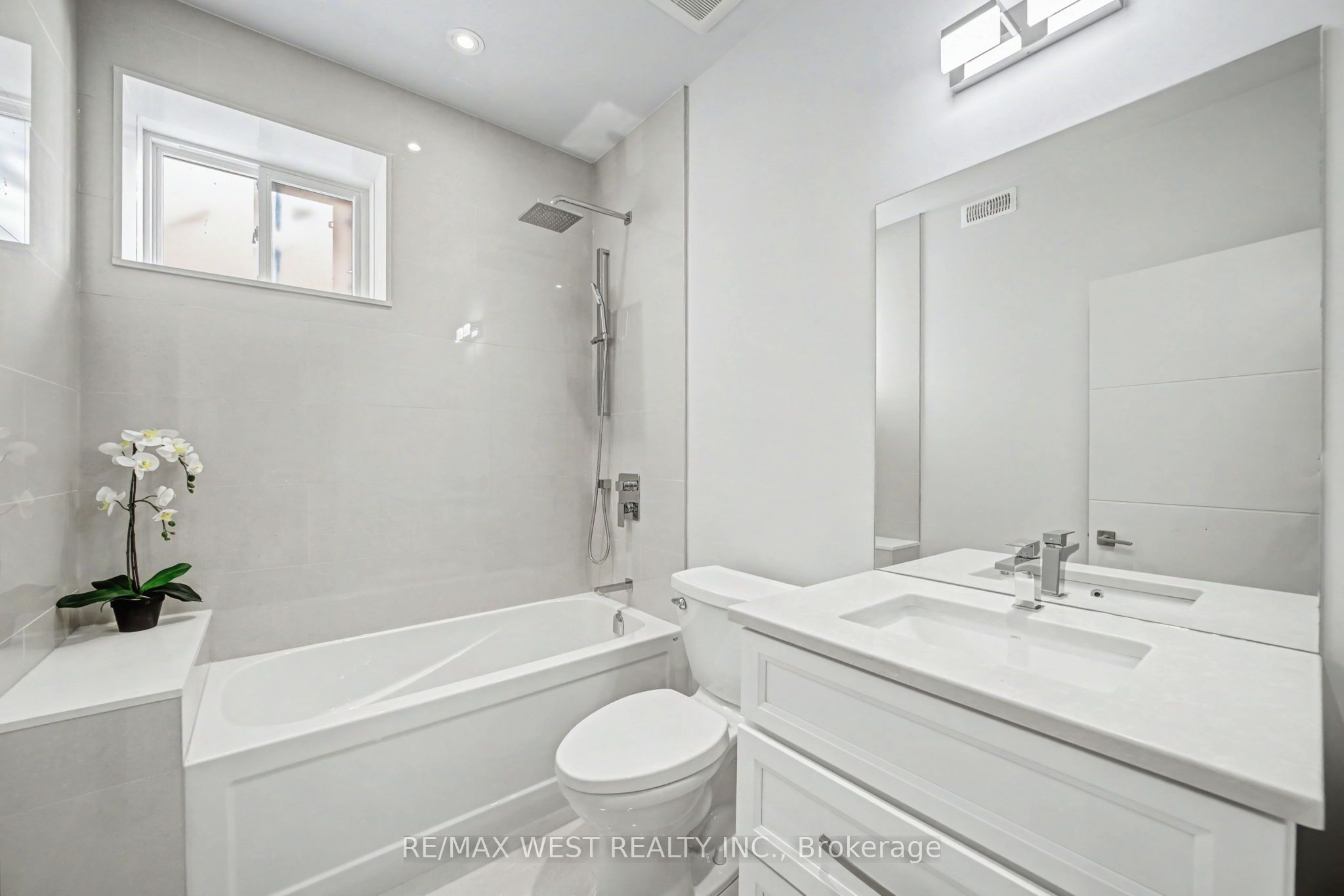 2267 Fifth Line W Property Photo 14