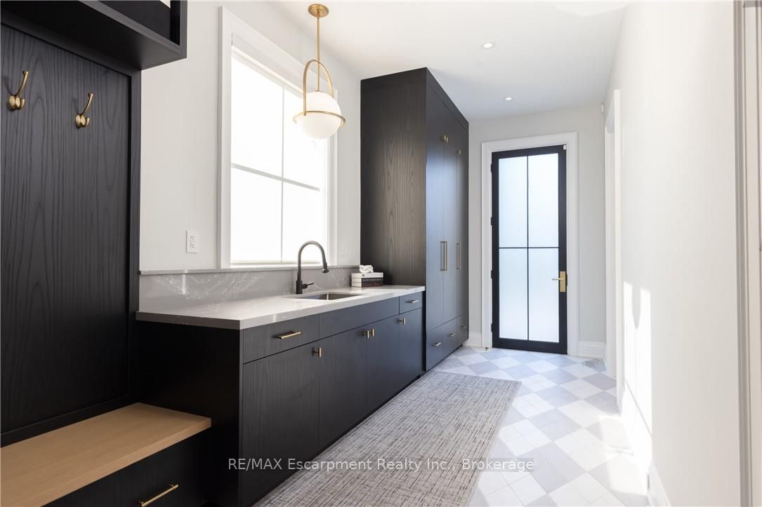 46 Second Street Property Photo 15