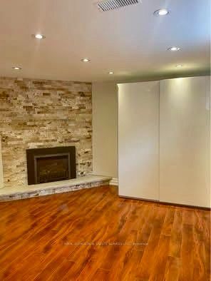 3589 Birchmeadow Crescent Property Photo 3