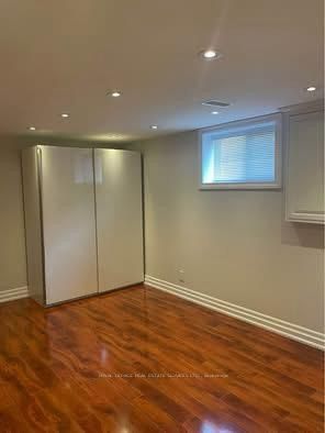 3589 Birchmeadow Crescent Property Photo 6