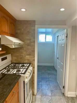 3589 Birchmeadow Crescent Property Photo 17