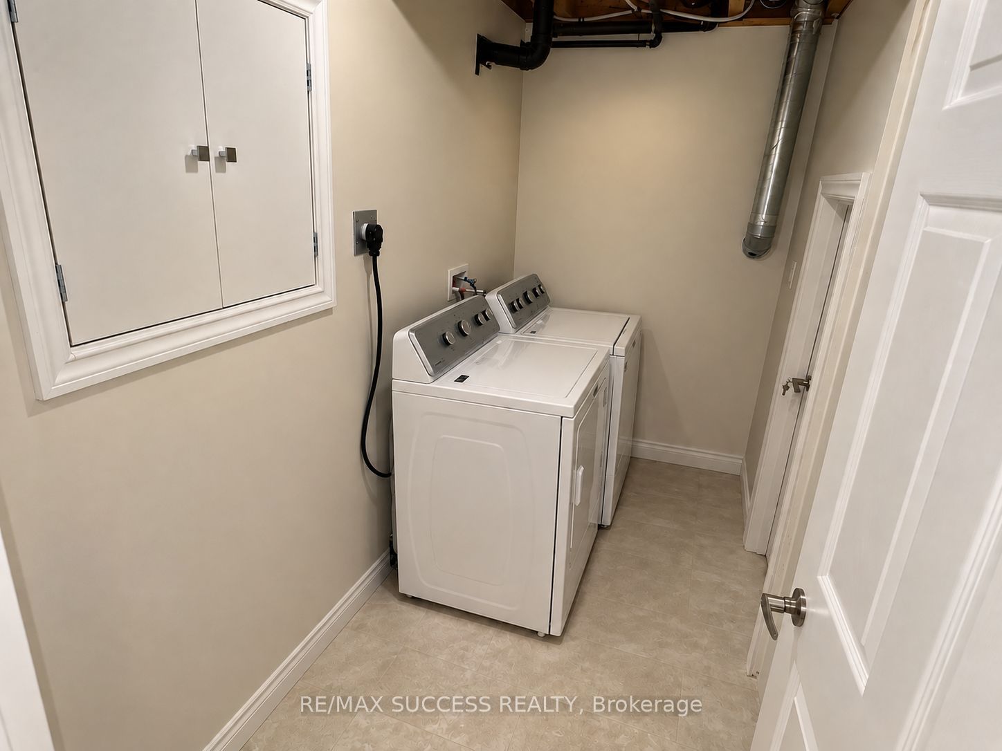 916 Minchin Way Basement Property Photo 11
