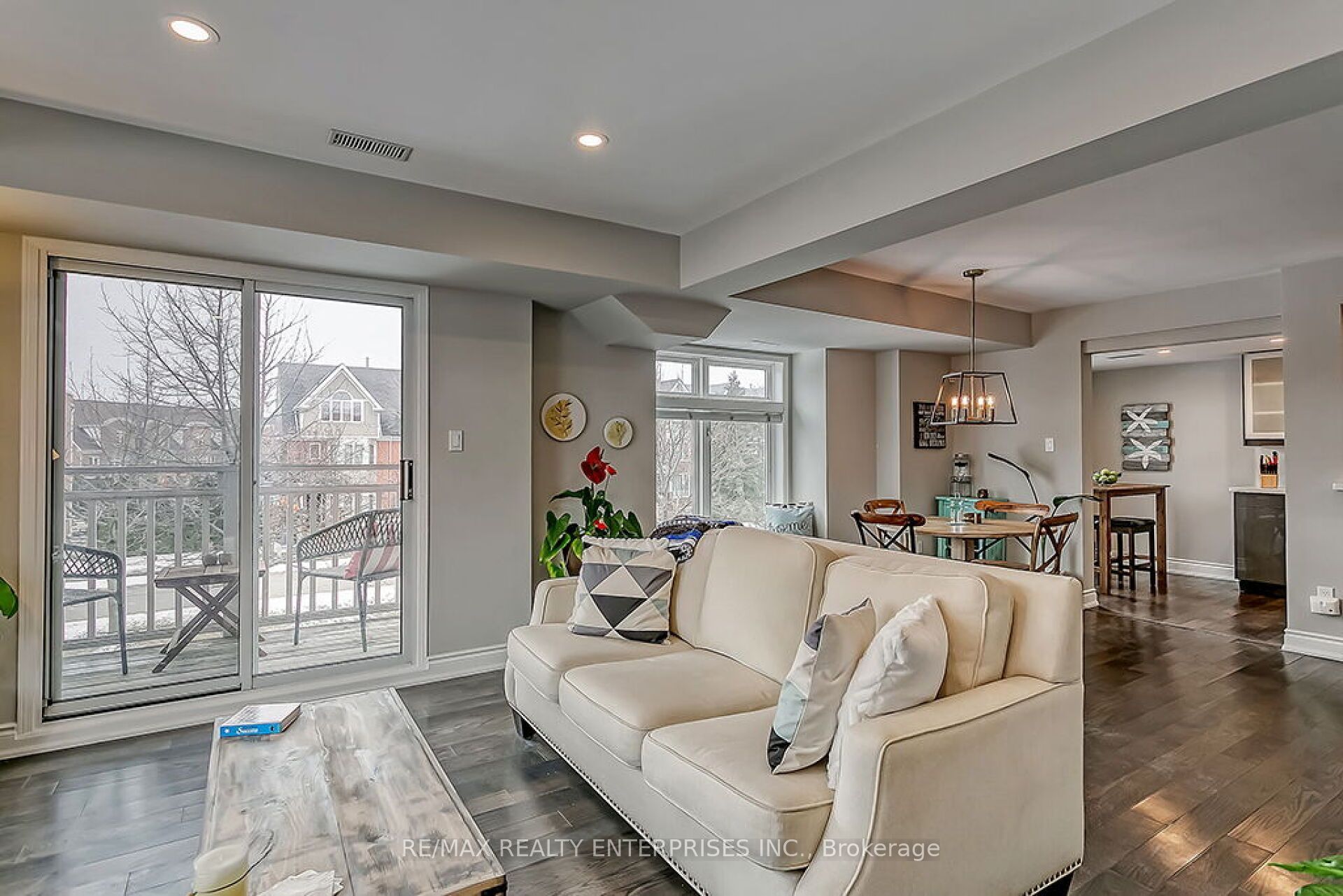 2386 Munn's Avenue Unit E Property Photo 16