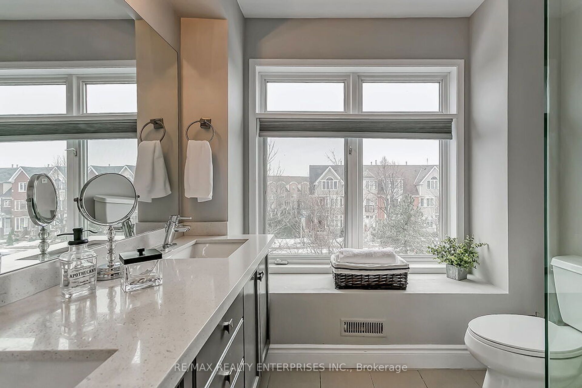 2386 Munn's Avenue Unit E Property Photo 22