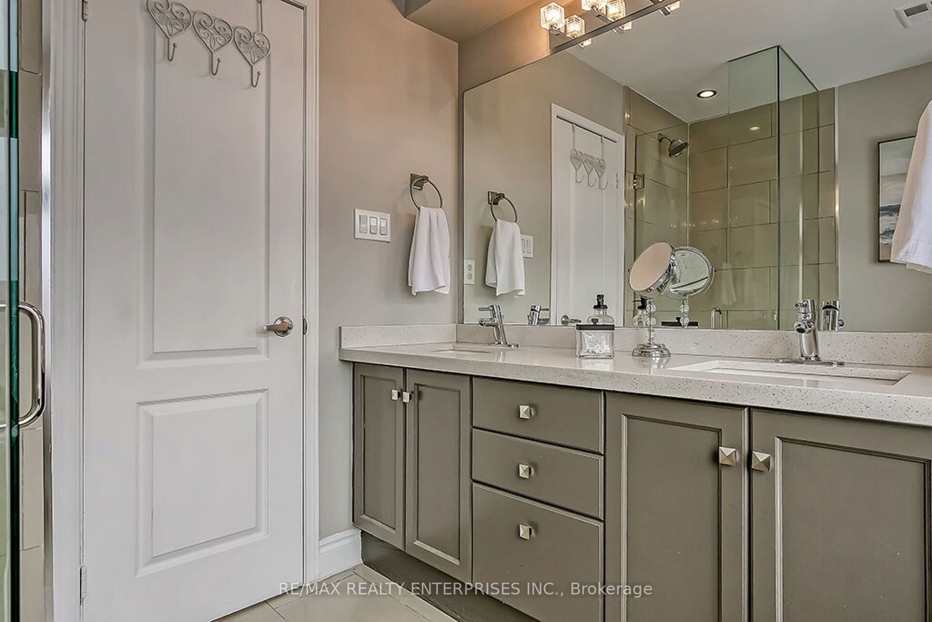 2386 Munn's Avenue Unit E Property Photo 24