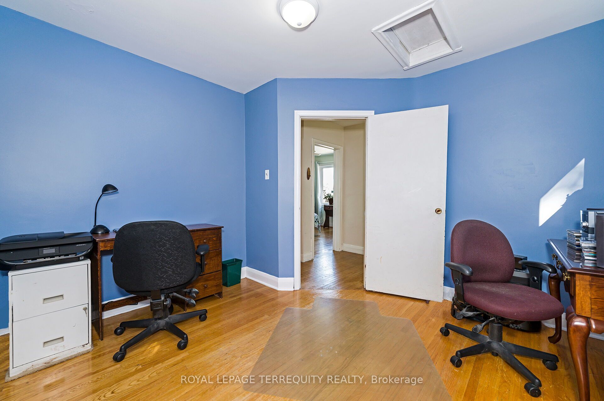 2307 Lawrence Avenue W Property Photo 18